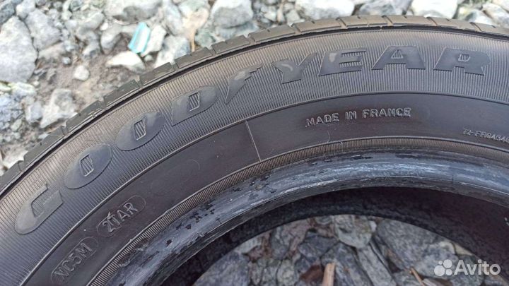 Goodyear Excellence 215/60 R16