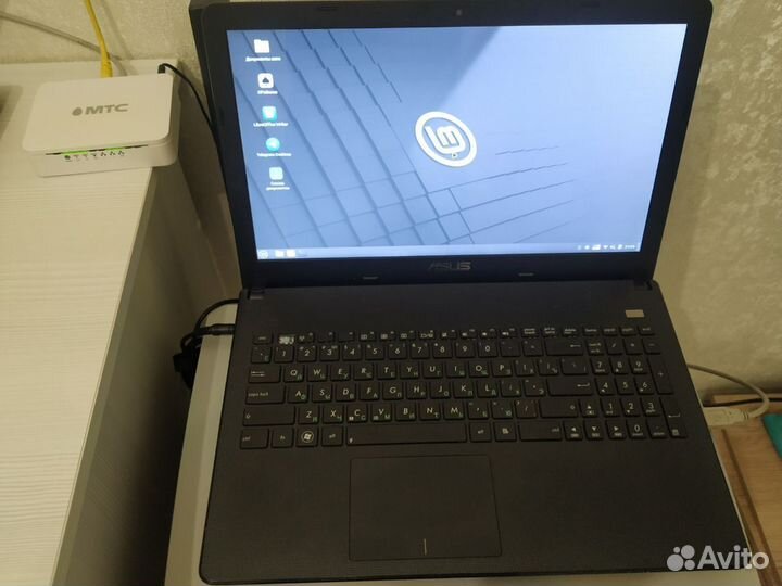 Ноутбук asus