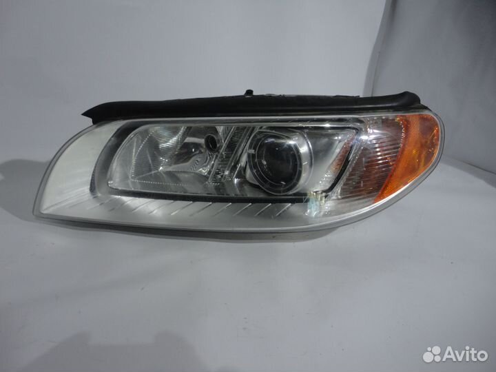 Volvo XC70 фара левая ксенон адаптивный