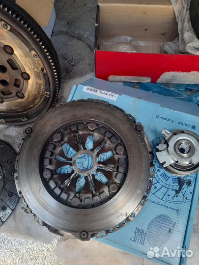 Двухмассовый маховик и корзина с сцепление продаю