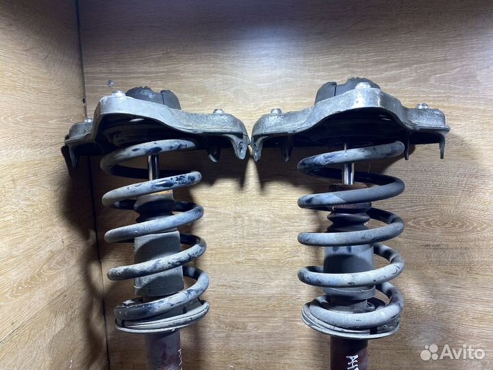 Комплект передних стоек Audi A4 B6 ST226