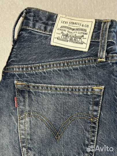 Джинсы levis ribcage straight