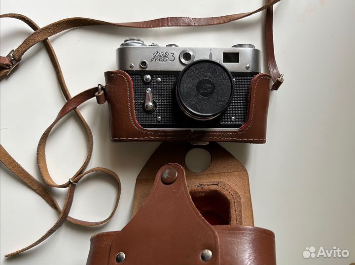 Плёночный фотоаппарат фэд-3 с чехлом и коробкой