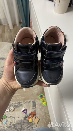 Ботинки для девочки