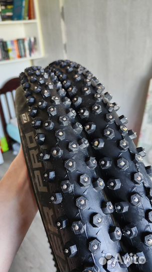 Schwalbe Ice Spiker Pro 29x2.25