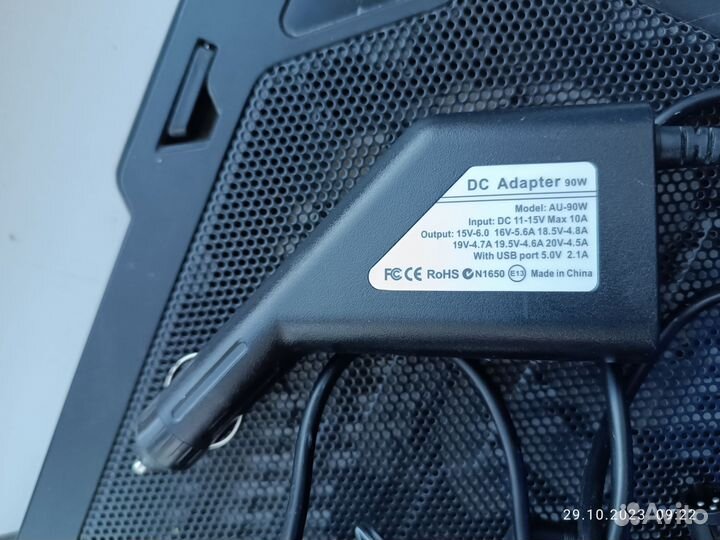 Зарядка для ноутов автомобильная (можно от акб)