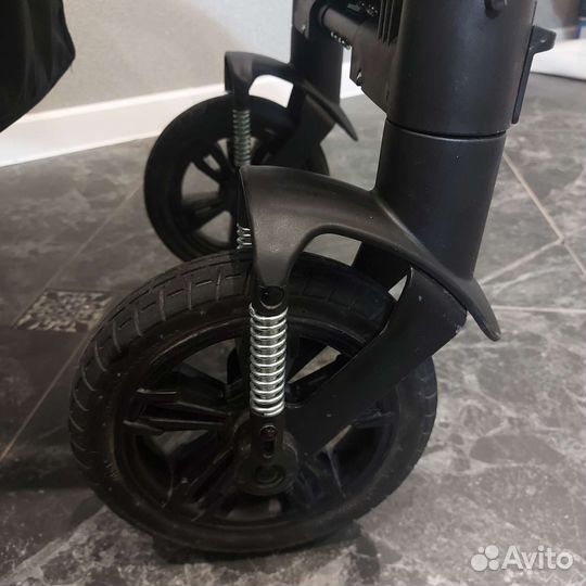 Прогулочная коляска bubago cross air