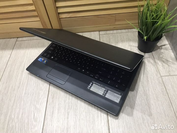 Acer Aspire 5733