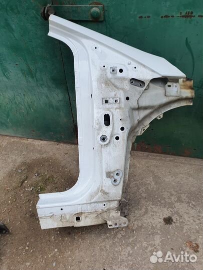 Заднее крыло ford focus3