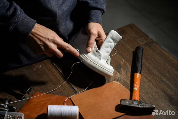 Реставрация, ремонт, покраска кед, бутс, кросс