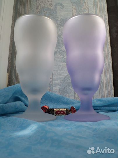 Ваза для конфет на ножке