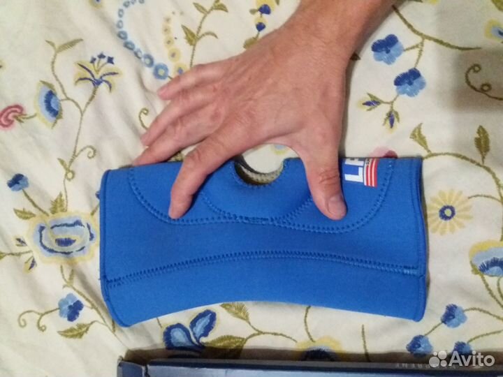 Суппорт колена неопреновый LP 708 новый