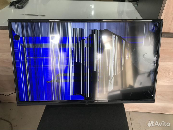 Телевизор Dexp H32F7100C (Разбор)(По запчастям)