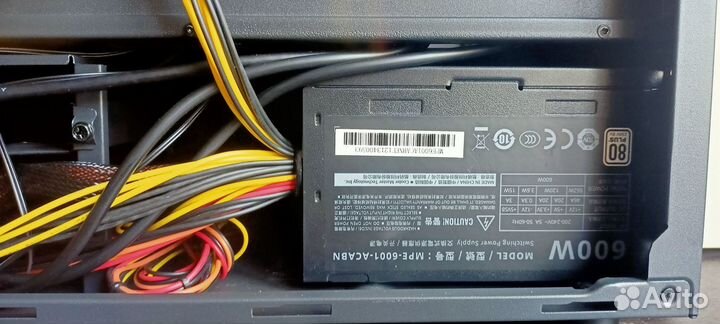 Блок питания Cooler Master Elite V4 600W 80+ ATX