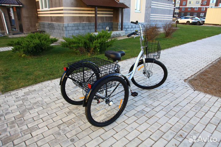 Удобный трехколесный велосипед для взрослых