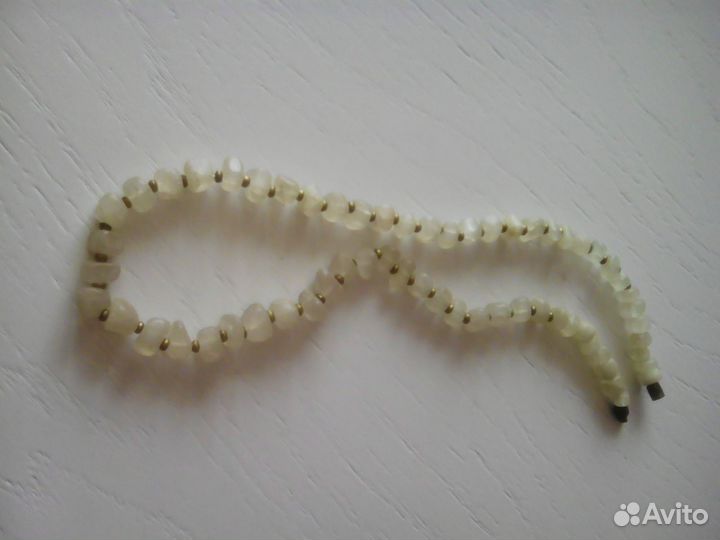 Бусы из камня