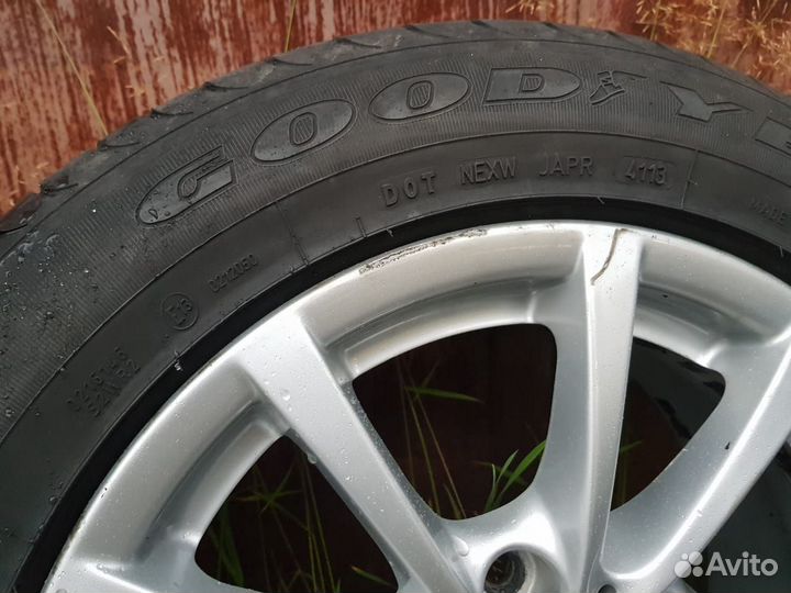 R16 Goodyear EfficientGrip 205/60, PCD 5x120 DIA 72.6