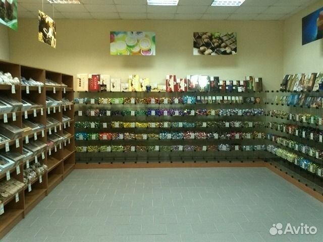 Стекло для витрин из кубов