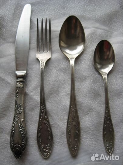 Столовый набор на 4 персоны мнц