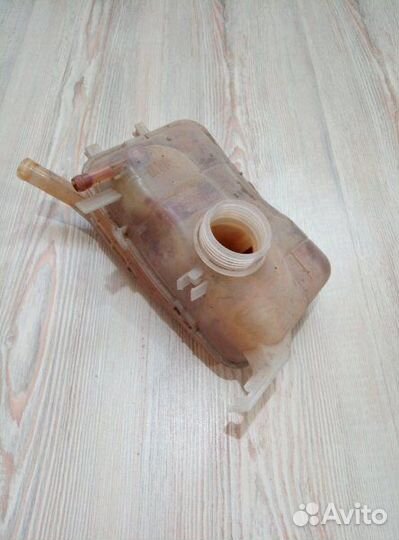 Бачок расширительный антифриза Renault fluence