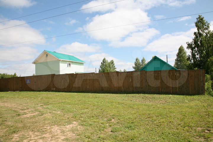 Дом 200 м² на участке 15 сот.