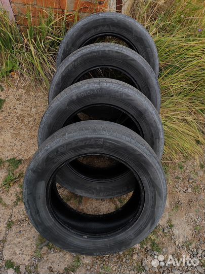 Yokohama BluEarth AE50 SUV 215/65 R17 99V