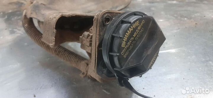 Топливная (заливная) горловина kia rio 3