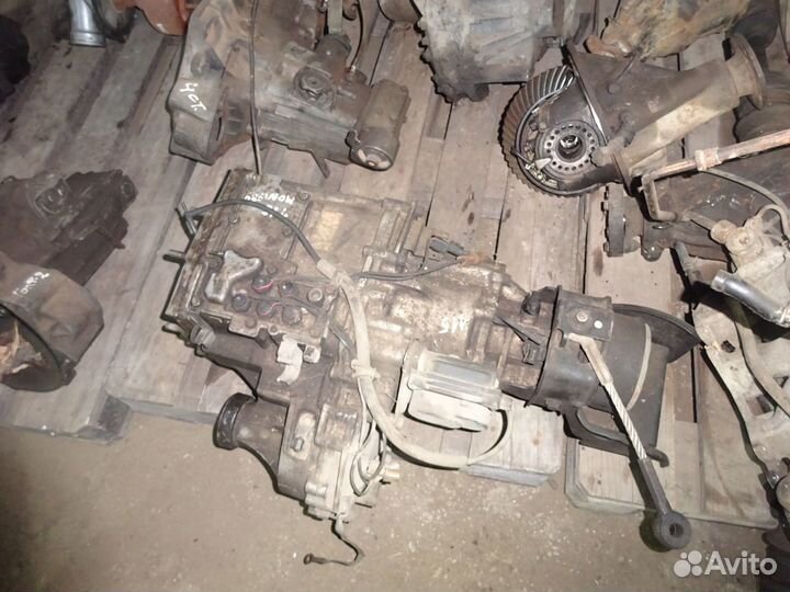 Раздатка Mitsubishi Montero 2001г 3,5л