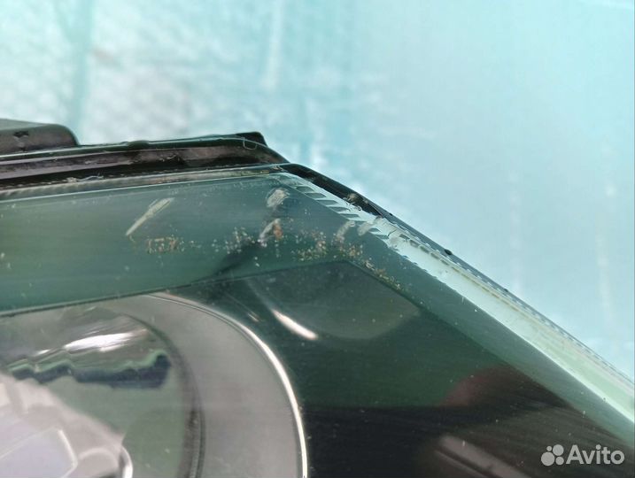 Фара ксенон передняя правая KIA Sorento xm 09-12