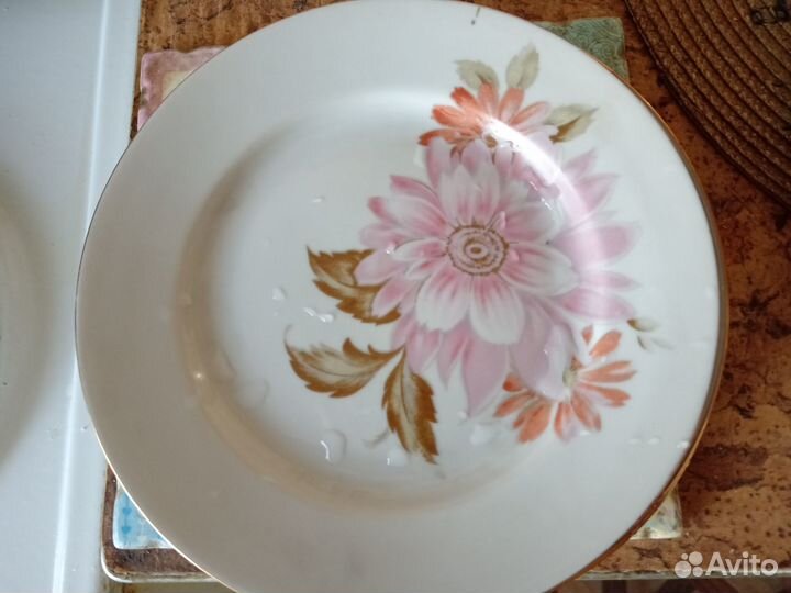 Столовый сервиз не полный