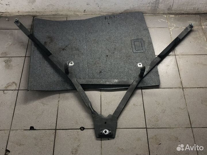 Тяга, распорка днища бмв