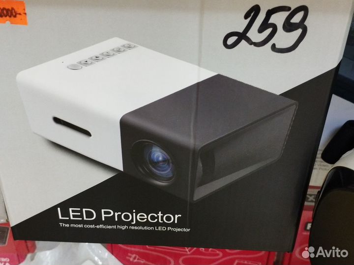 Мини led проектор yg-300