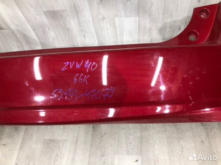 Бампер зад. toyota prius alpha