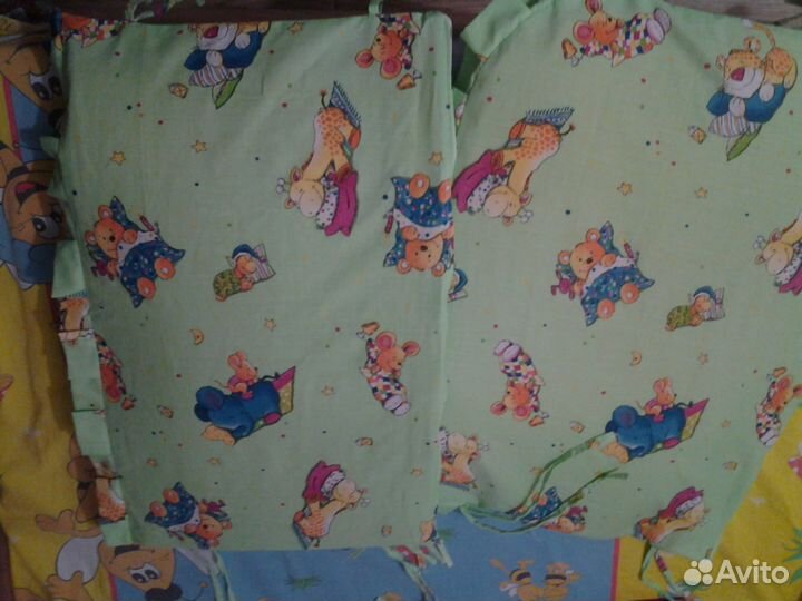 Бортик (бампер) в кроватку детскую