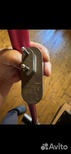 Пылесос Dyson б/у на запчасти