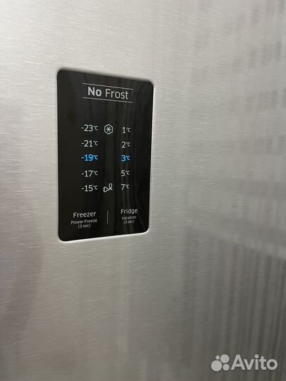 Холодильник Samsung 2019
