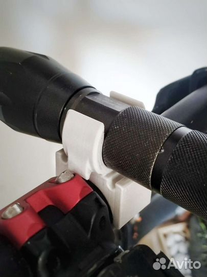 Крепление для фонаря на велосипед