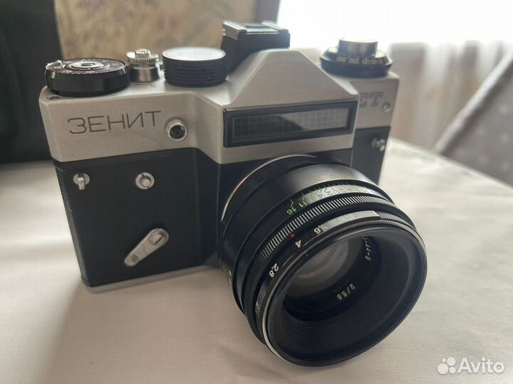 Плёночный фотоаппарат зенит ет
