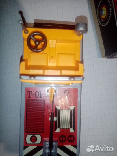Игрушка СССР Тягач