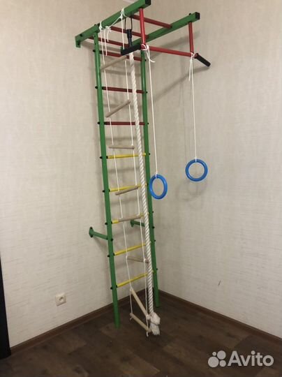 Шведская стенка с турником бу