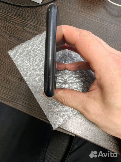 iPhone SE (2020), 64 ГБ