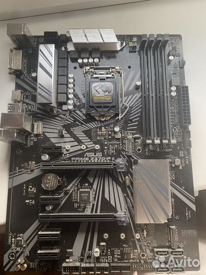 Материнская плата с процессором i3 8100