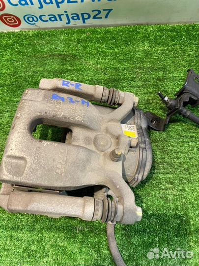 Суппорт тормозной (14) задний правый Honda Vezel