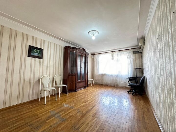 3-к. квартира, 75 м², 8/10 эт.