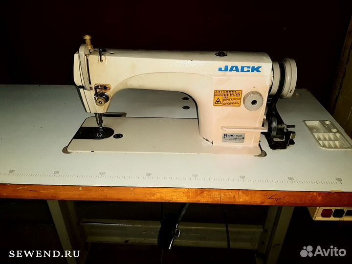 Промышленная швейная машина Typical Jack