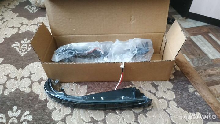 Повторитель поворота в зеркало priora лексукс 2 шт