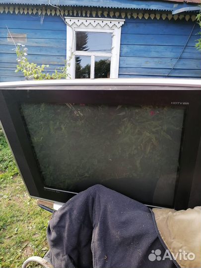 Телевизор samsung