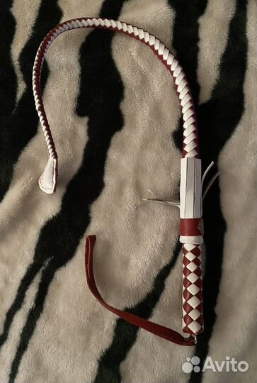 Казачья нагайка красно-белая из натуральной кожи