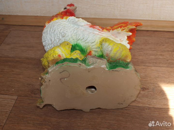 Садовая фигурка курица с циплятами