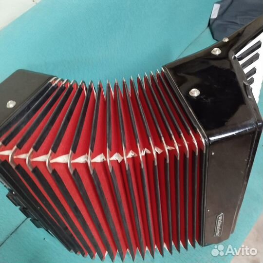 Аккордеон вельтмейстер stella